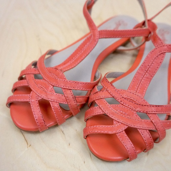 ModCloth (Seychelles) "Can't Trust Myself" Sandals in "Melon" - Picture 4 of 7